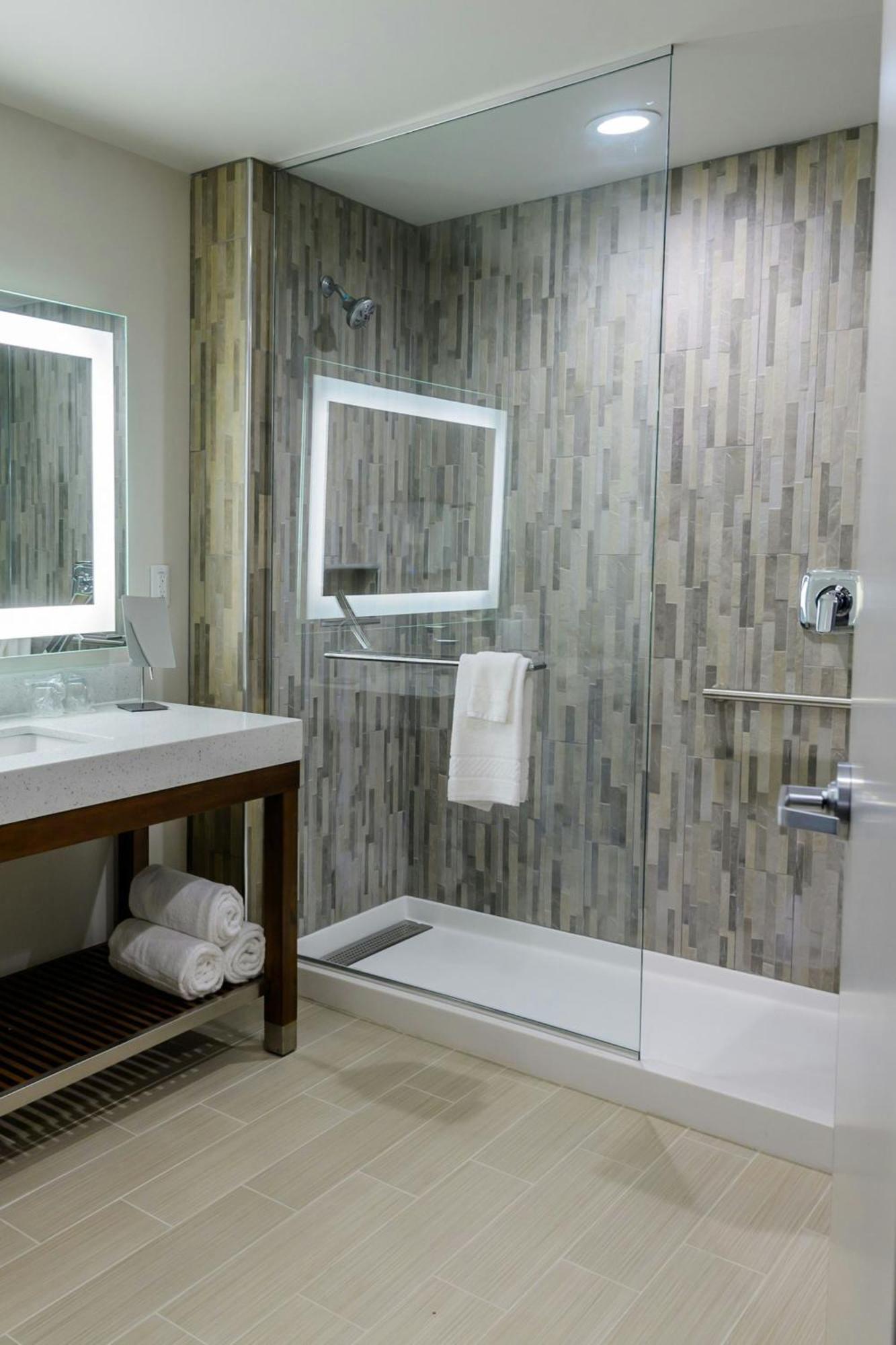 Courtyard By Marriott Lake Jackson Dış mekan fotoğraf